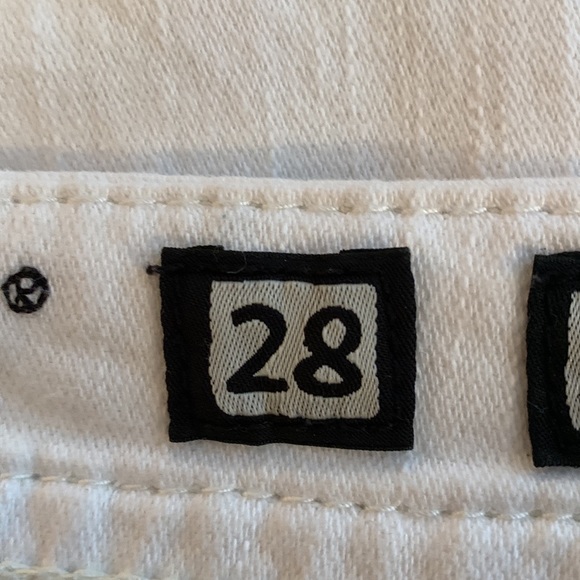 Miss Me Jeans - Picture 5 of 11